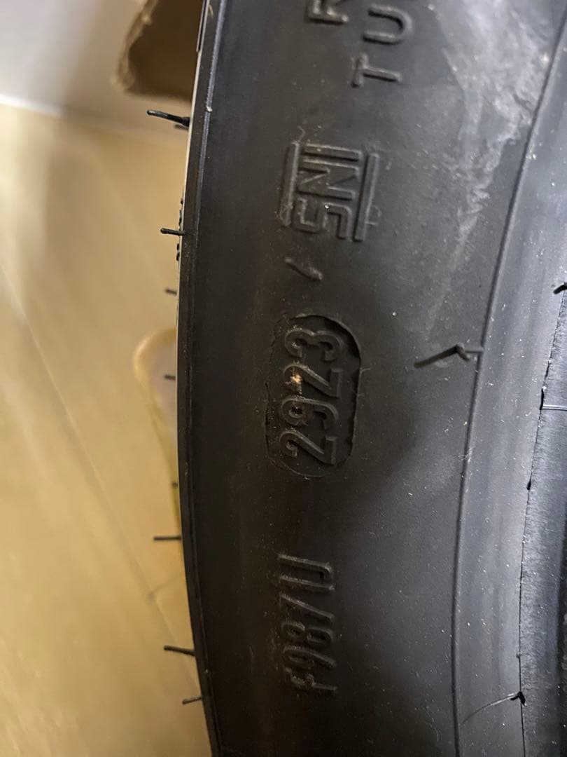 パーツ ROSSO3 110/70R17 54H & 140/70R17 66H