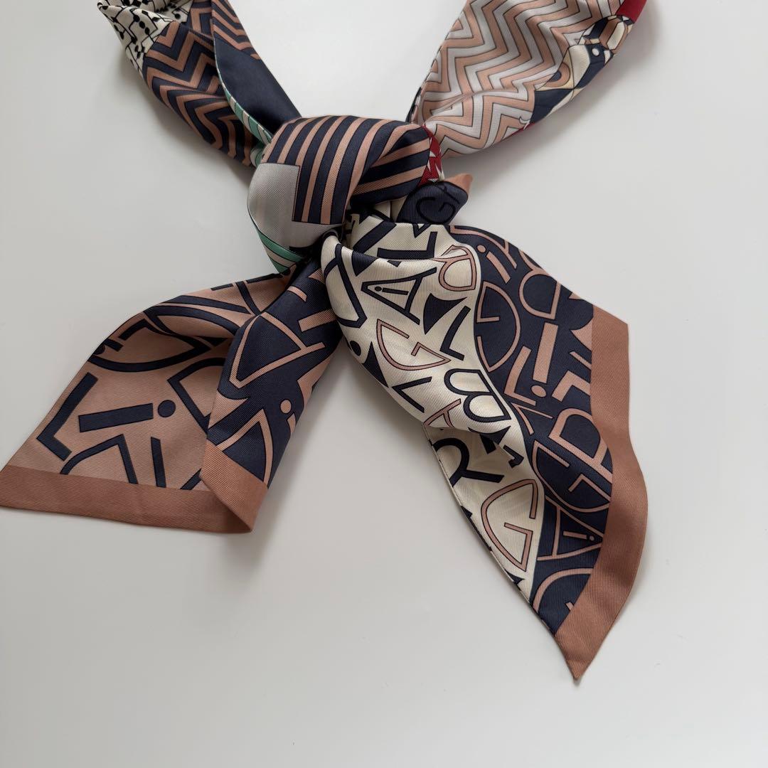 ◾️未使用に近い◾️BVLGARI ブルガリ シルクスカーフ ヘアアクセサリー