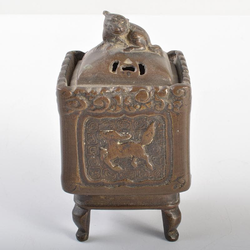 中国　大明宣徳年製款　古銅　神獣摘　神獣文　四方香炉　時代箱付　M　R6824