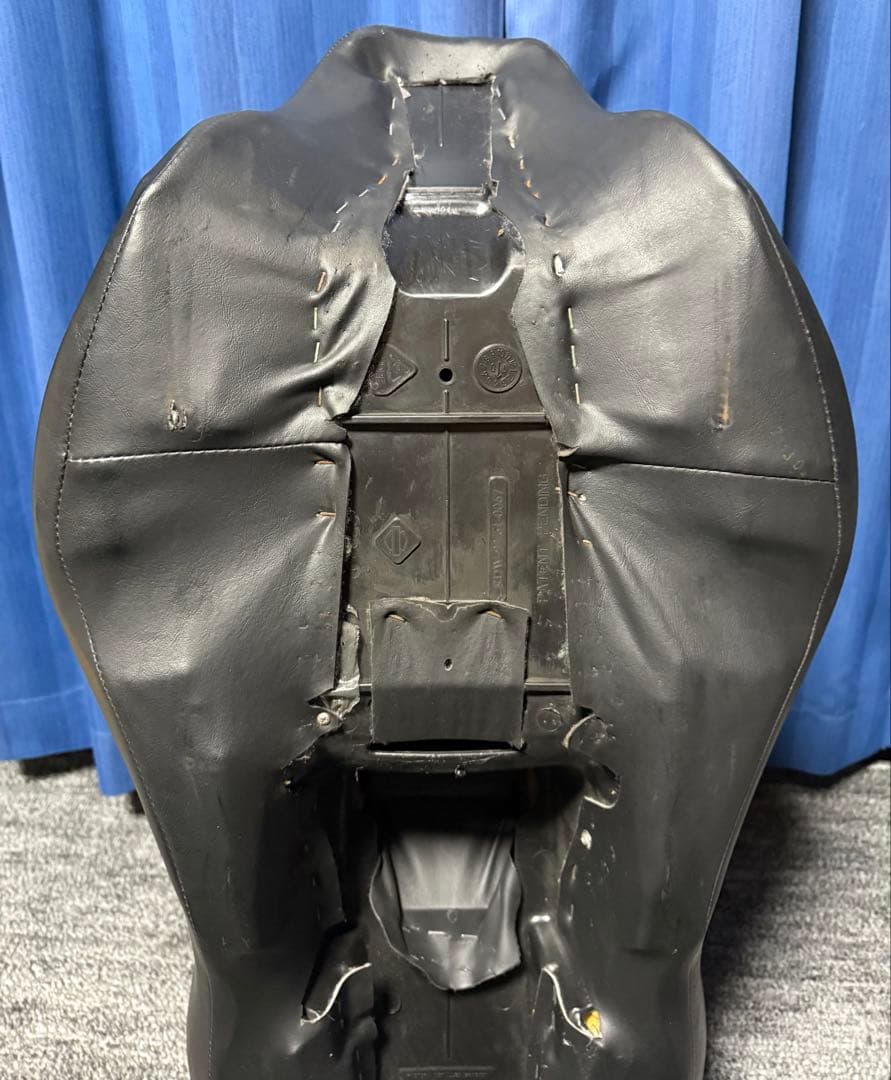 ハーレー FLHTK エレクトラグライド ウルトラリミテッド 純正 シート