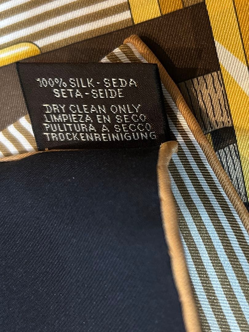 【美品】エルメス　HERMES カレ 70 馬銜・シュミーズ