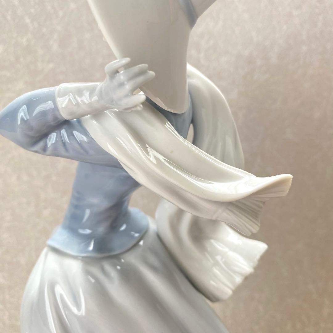 LLADRO リヤドロ 「春のそよ風」 置物