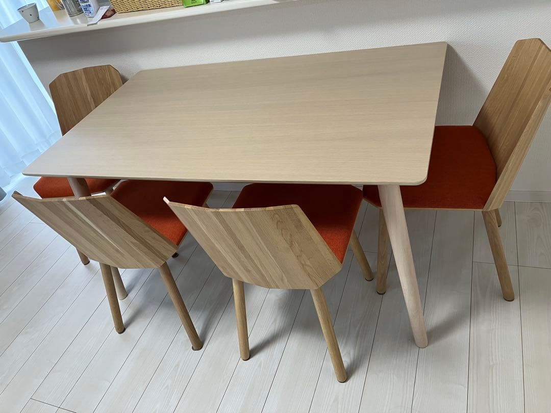 ほぼ未使用】カリモクニュースタンダードKNSダイニングテーブルセット椅子4脚イス