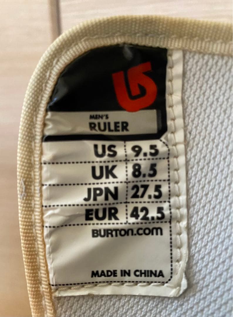 BURTON スノーボードセット (ボード&ビンディング,キャリーバッグ付き)