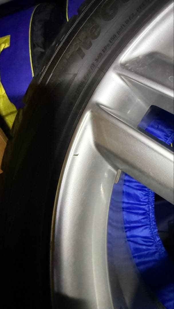 スタッドレスタイヤ 19インチ　アウディ　A6 S6 純正ホイール付き