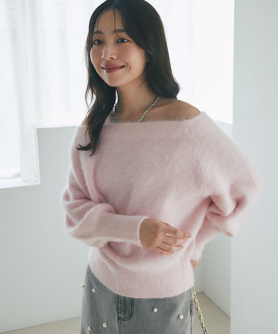 ラブティックボンボン　今期新品　ヘアリーウールカシミヤ混オフショルニット　ピンク