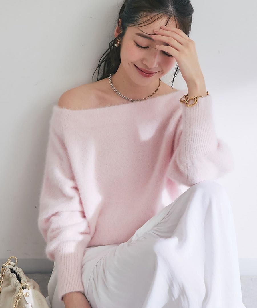 ラブティックボンボン　今期新品　ヘアリーウールカシミヤ混オフショルニット　ピンク
