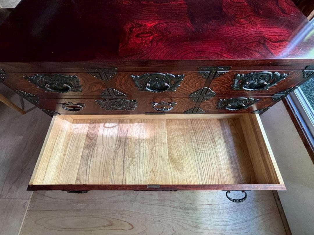 美品　岩谷堂箪笥　桜2号　欅材　漆塗り　和箪笥　古家具　インテリア　収納箪笥