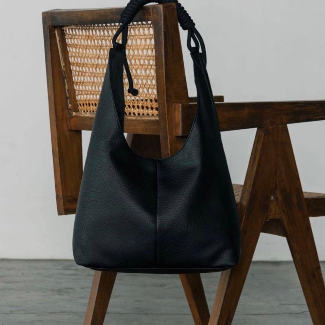 【新品未使用】LURAKU シンセティックレザーロープハンドルバッグ