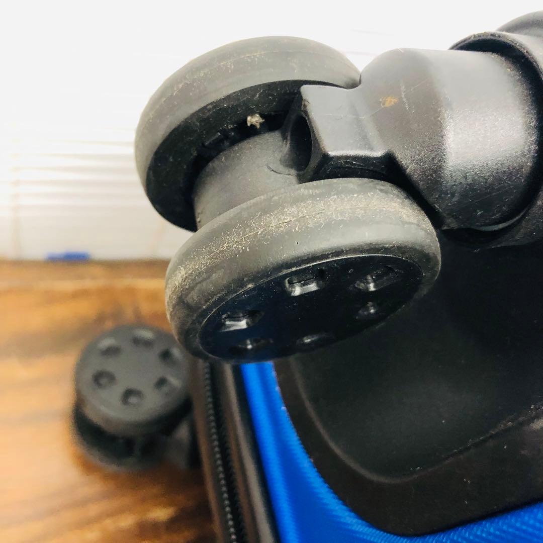 F241⭐️希少⭐️無印良品　MUJI 中型（64L）スーツケース　ブルー