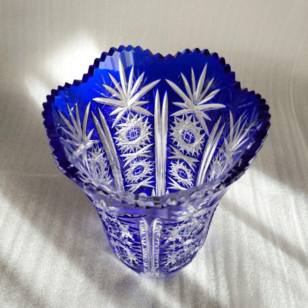 色被花瓶　切子　フラワーベース