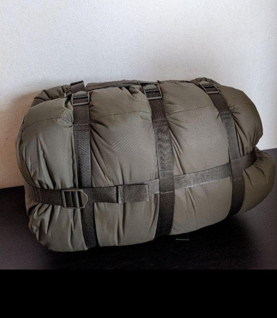 ラスト１点！ カリンシア ディフェンス6 Carinthia 寝袋　シュラフ