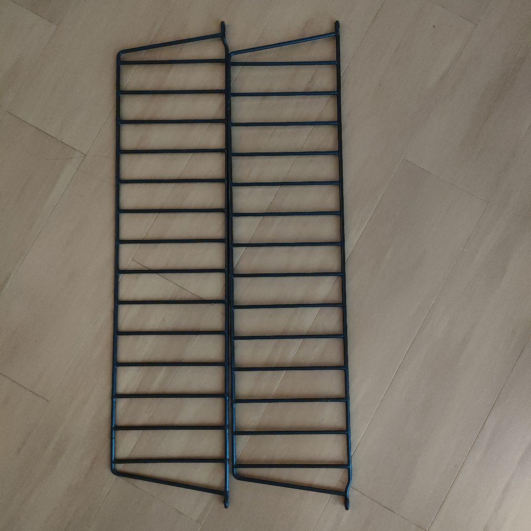 ニッセ・ストリ二ング　ストリング（string）チーク材ウォールラック