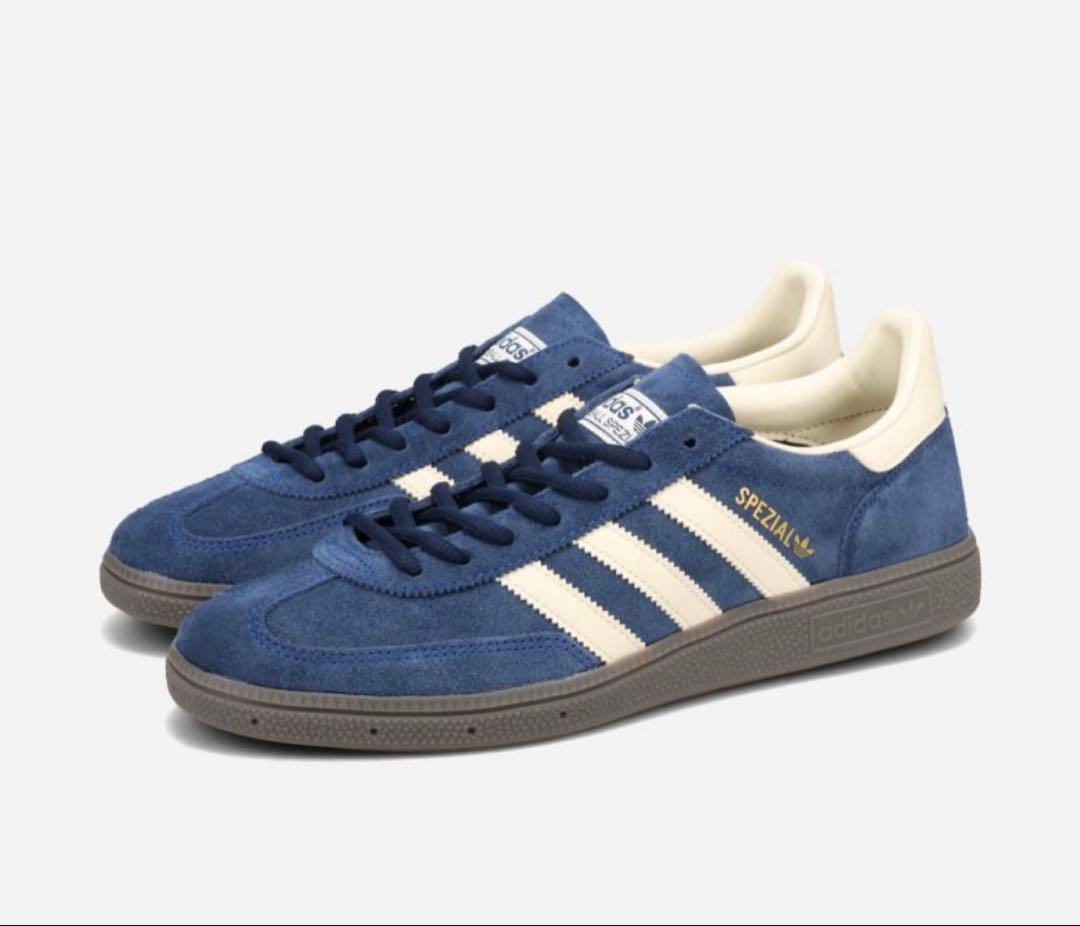 adidas ネイビー スエード スニーカー