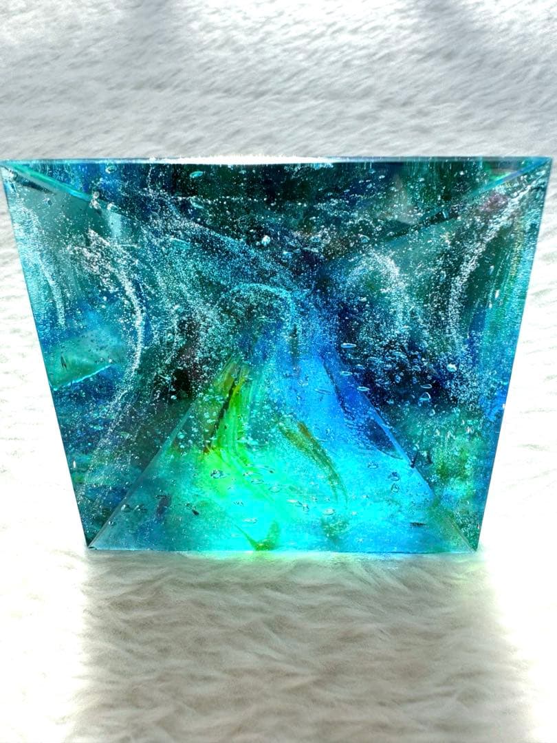 aya103 シエラネバダ産 アンダラクリスタル ピラミッド大 ブルー系