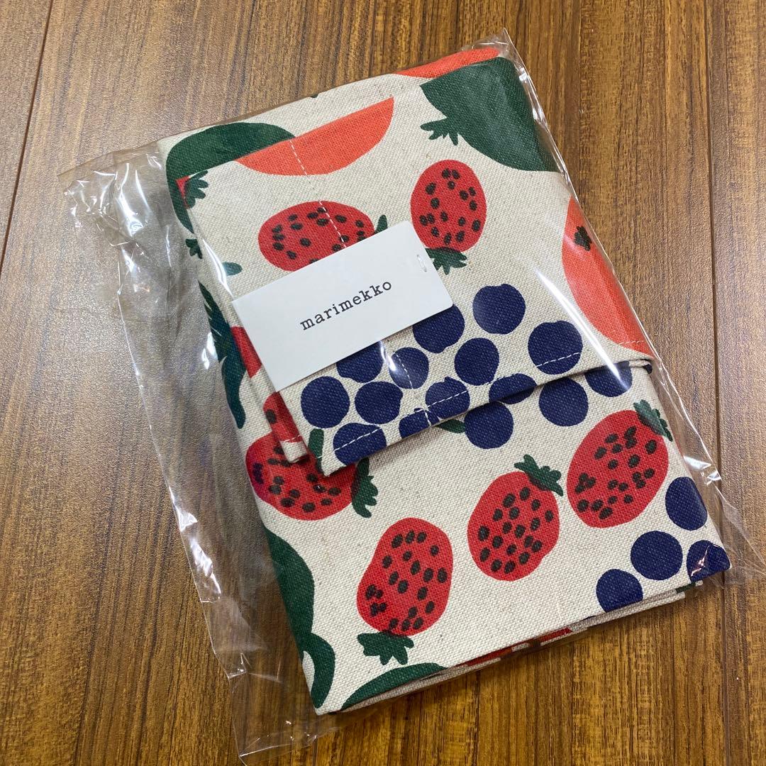 新品未使用　マリメッコ　tori エプロン