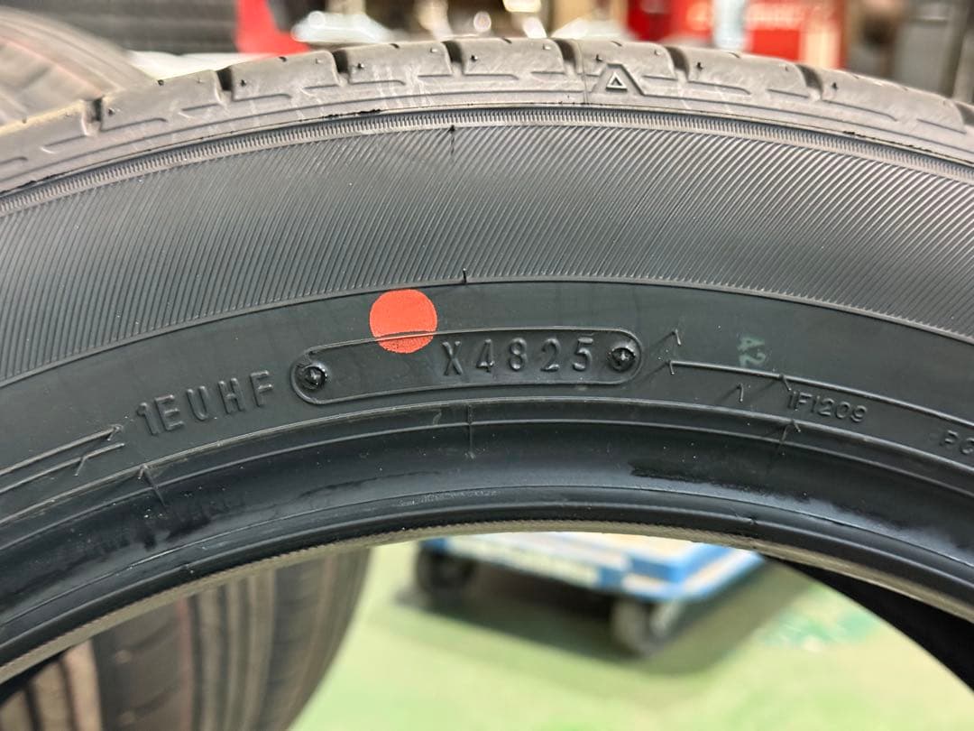 新車外し 205/55R17 4本セット DUNLOPENASAVEEC300+