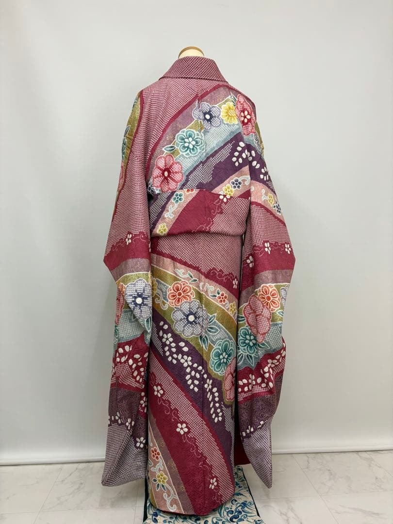 振袖 絞り 花模様 花唐草