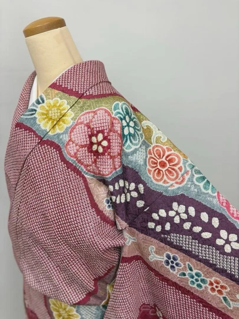 振袖 絞り 花模様 花唐草