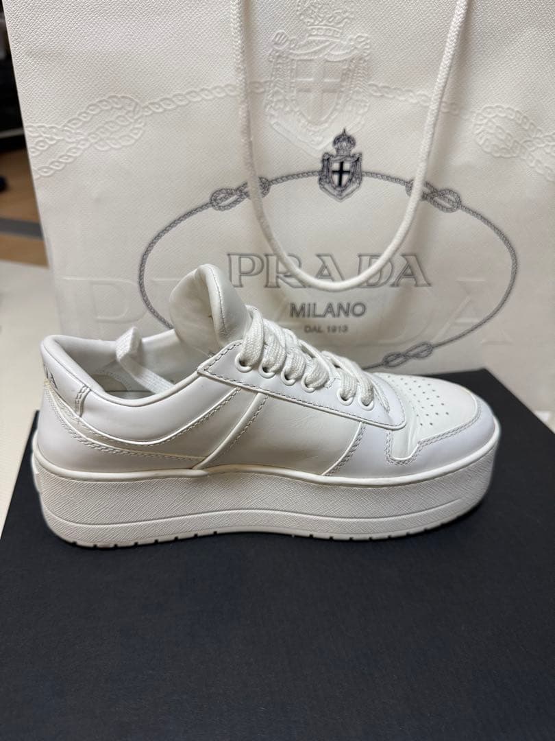 PRADA 靴レディース