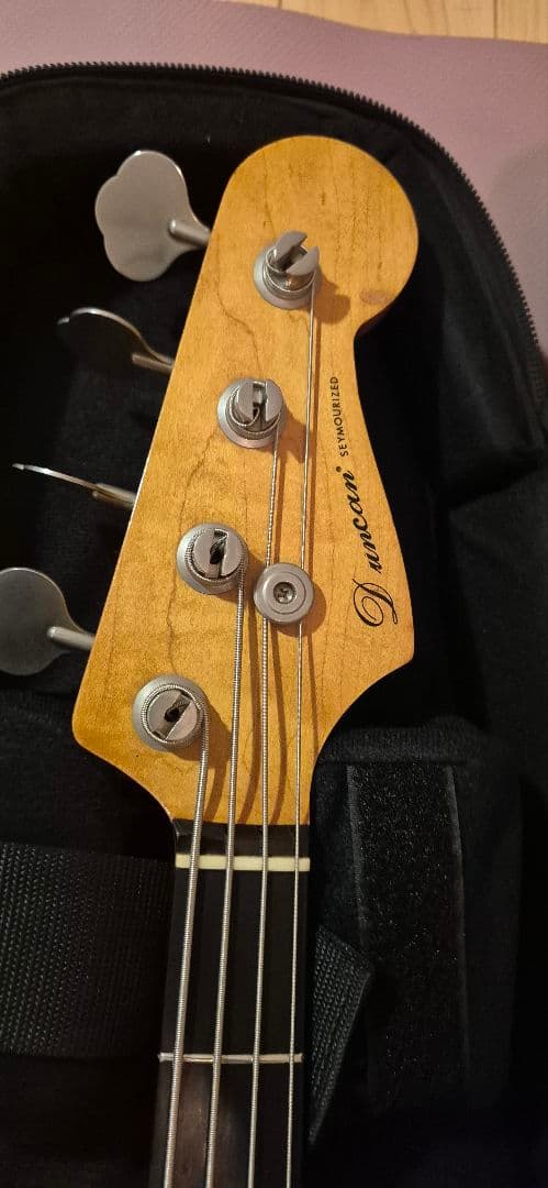 Duncan エレキベース 優美音響　ジャズベース