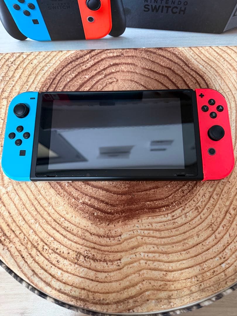 Nintendo Switch ニンテンドースイッチ本体　ネオン①