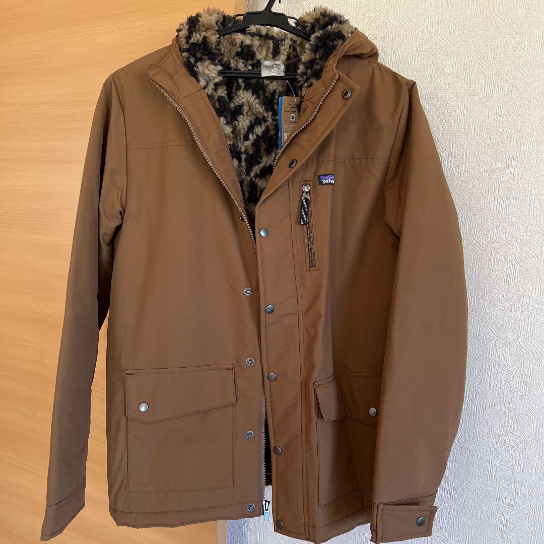 値下げ！パタゴニア　新品未使用　タグありkids16-18マウンテンパーカー