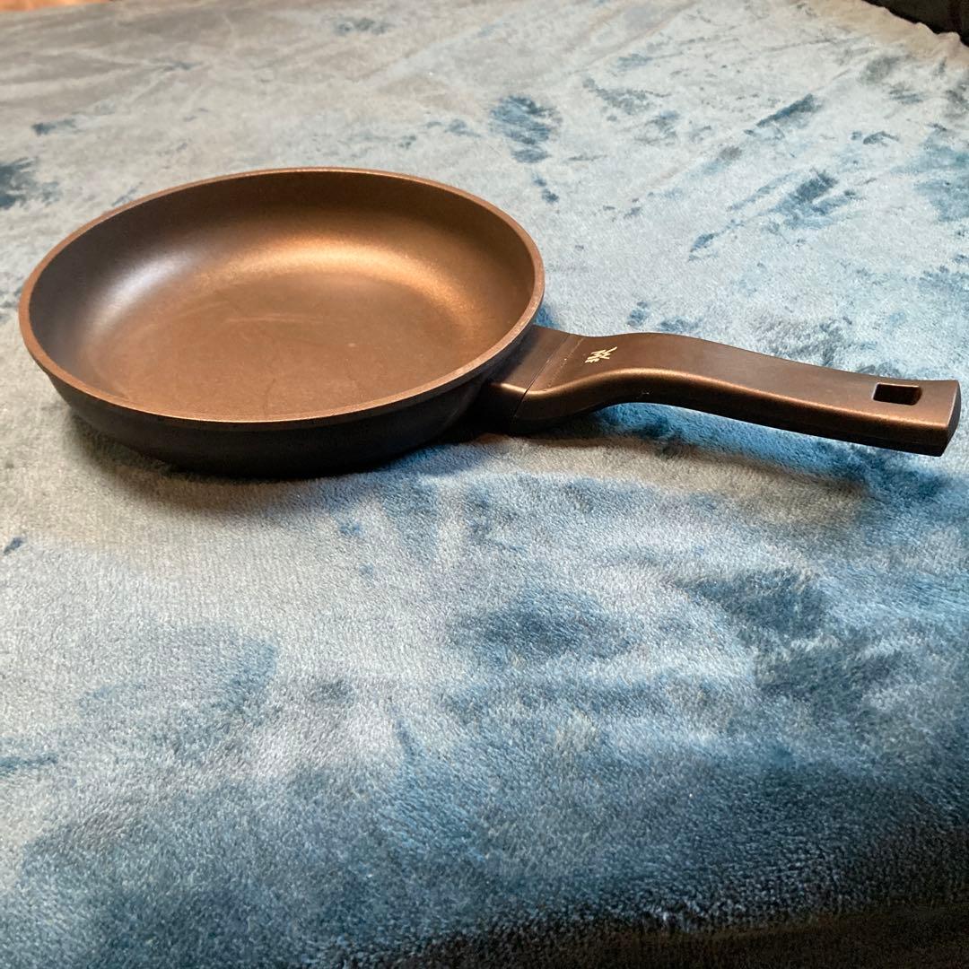 GW大特価❗️WMF エクセレントフライパン24cm 別ブランドの蓋有り