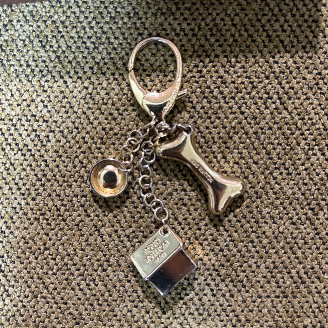 未使用Louis Vuitton ドッグチャームキーホルダー