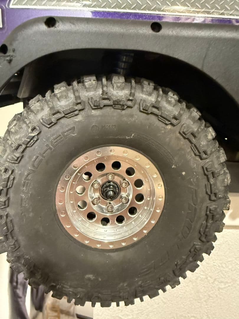 プロライントレンチャー1.9タイヤ・ホイール