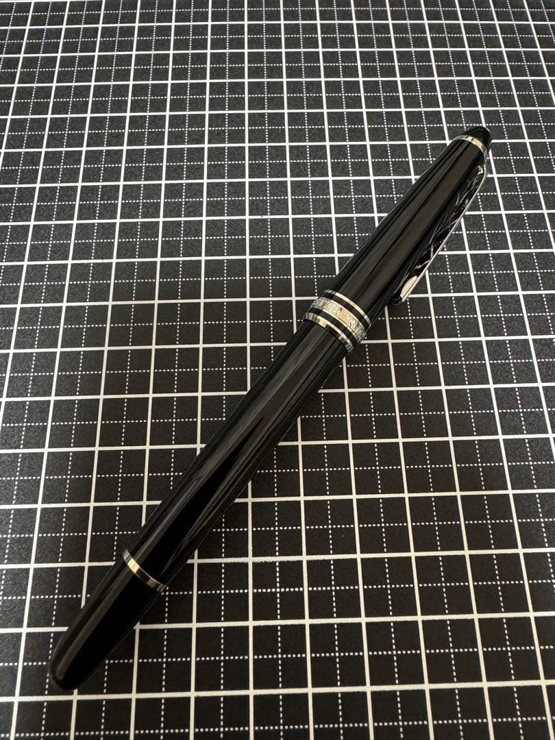 モンブラン　マイスターシュテュック　　ローラーボール