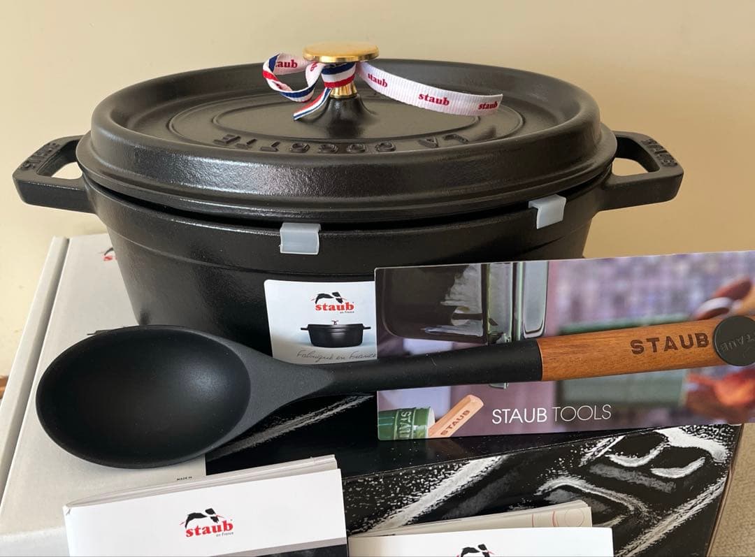 ストウブ　ココットオーバル　27センチ　ブラック　サービングスプーン付き