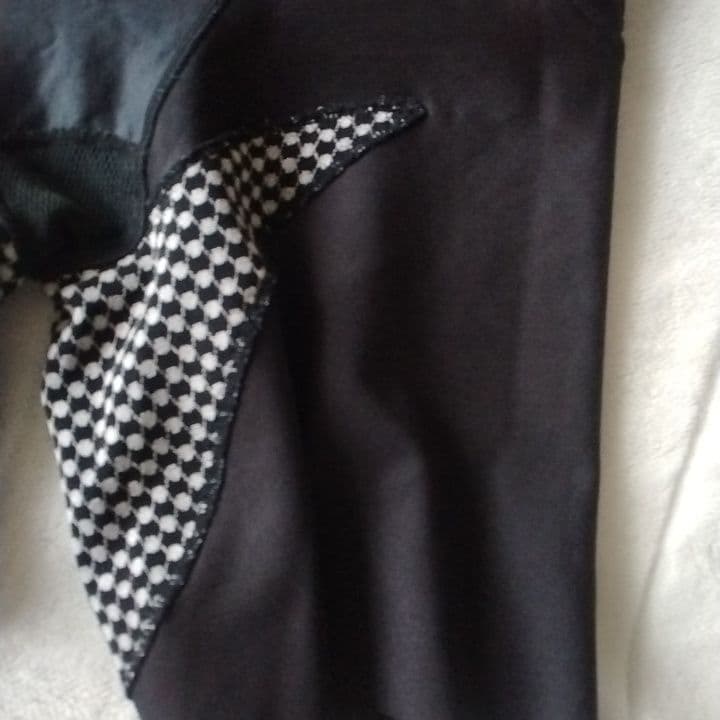 最終価格　マルコ　骨盤ガードル EL-76 黒×緑　レース　2枚