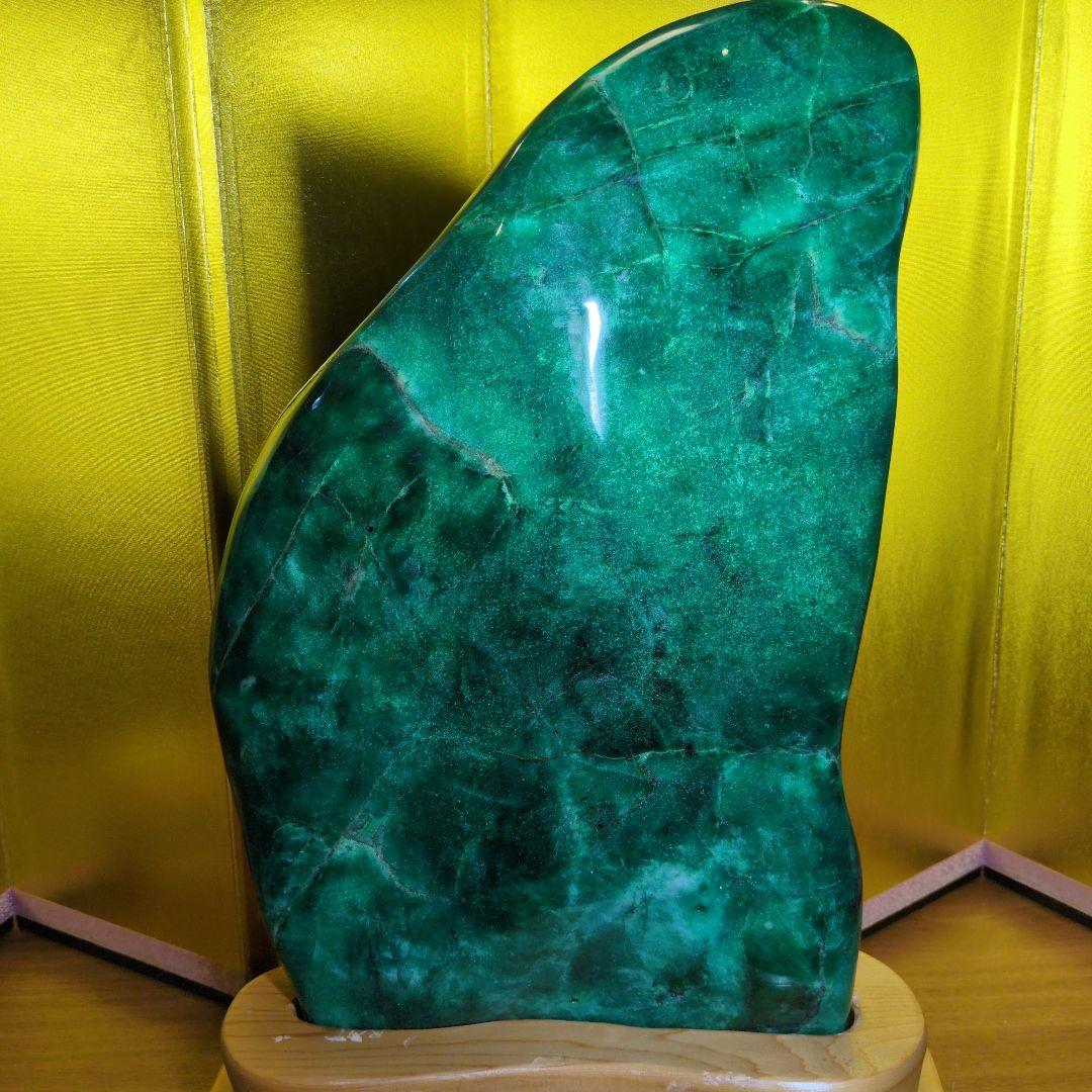 翡翠 ヒスイ 特大 約11.6kg 天然石 自然石 水石 木製専門台座付き