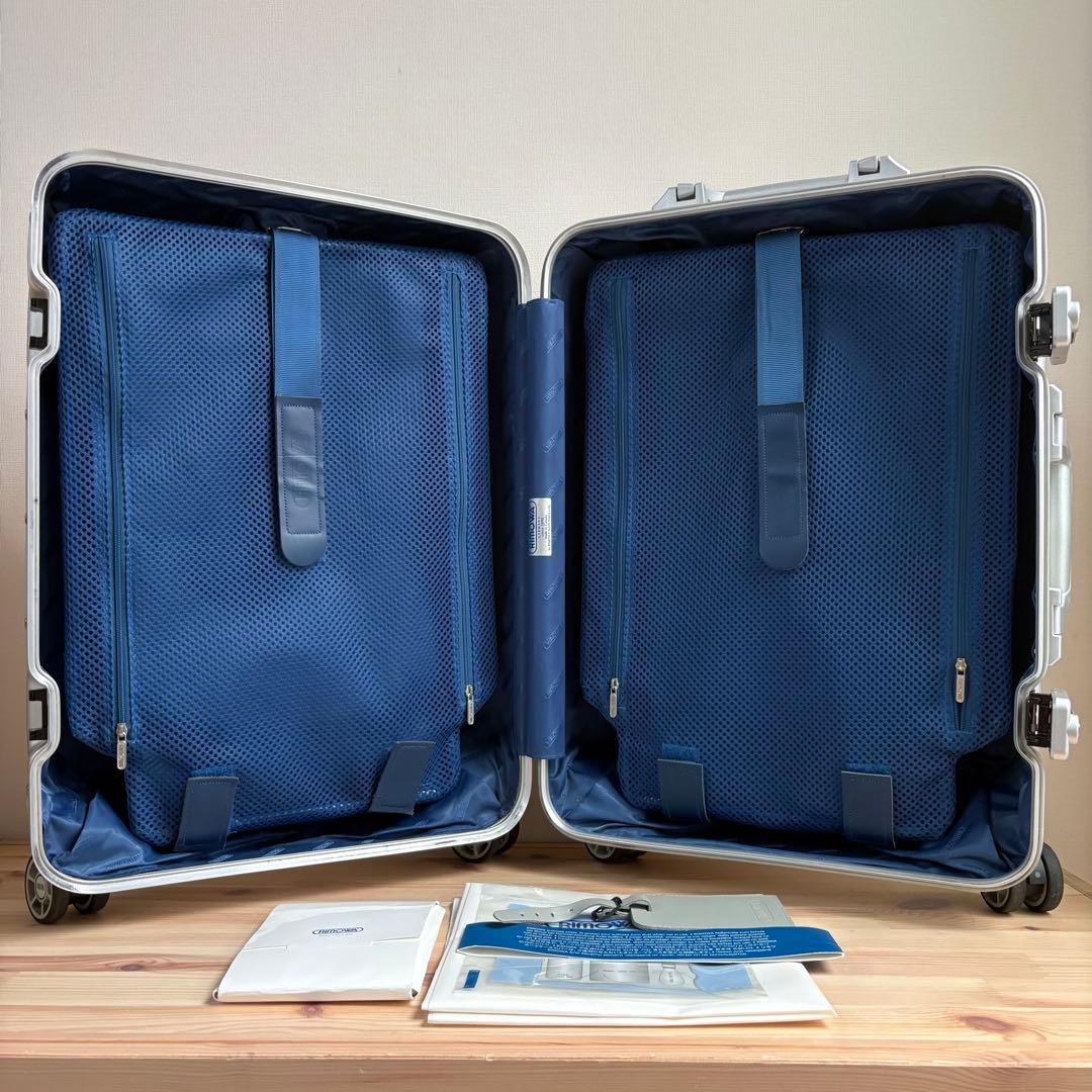 美品　RIMOWA TOPAS CABIN 32L キャリーケース　機内持ち込○