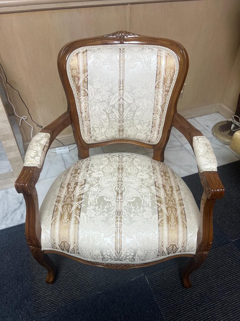 アンティーク風チェア