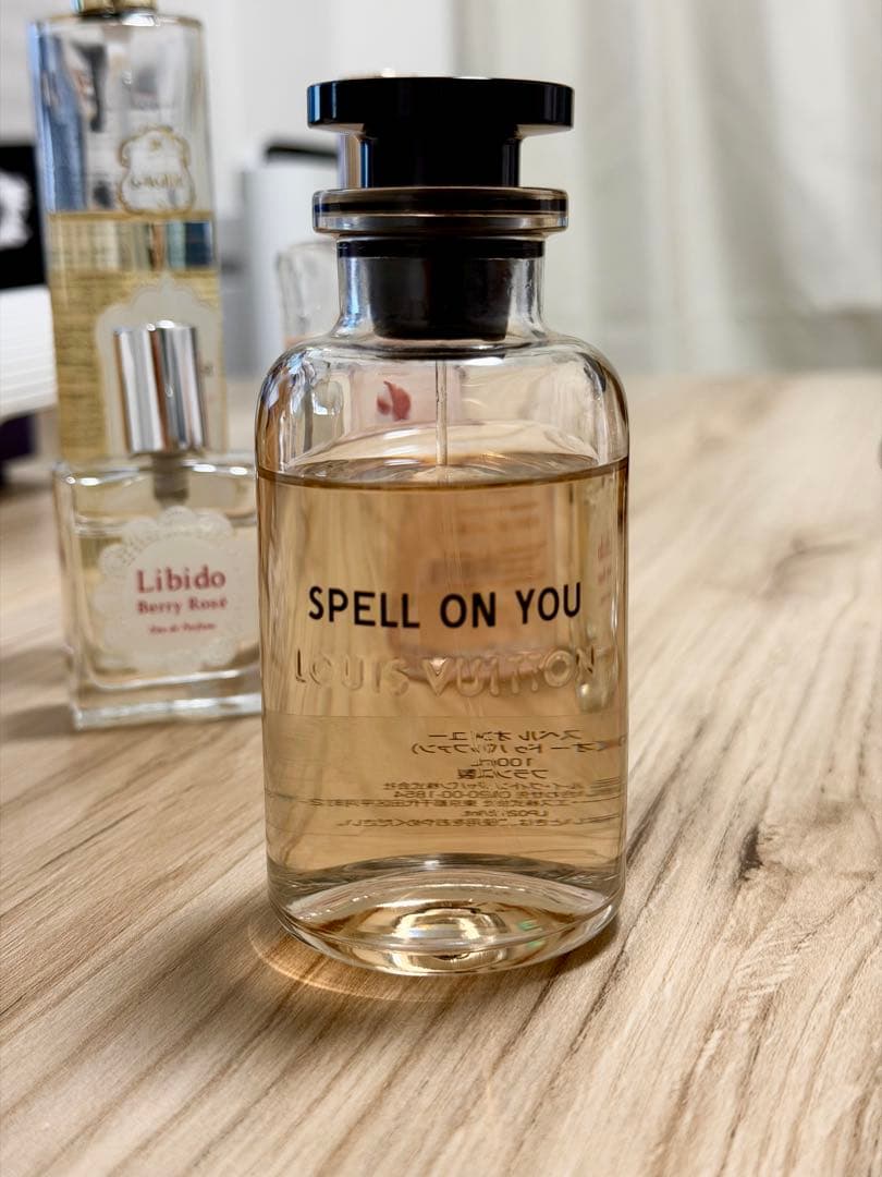 LOUIS VUITTON 香水　SPELL ON YOU