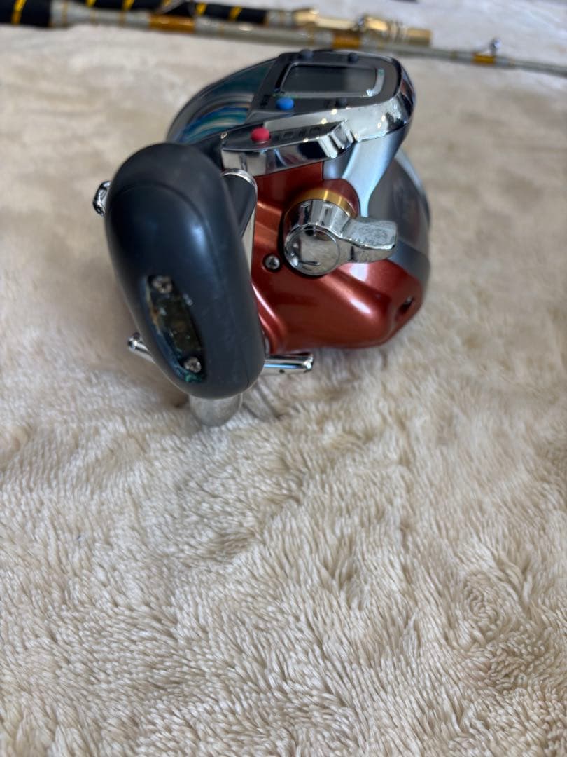 電動リール オレンジ/シルバー デジタル表示