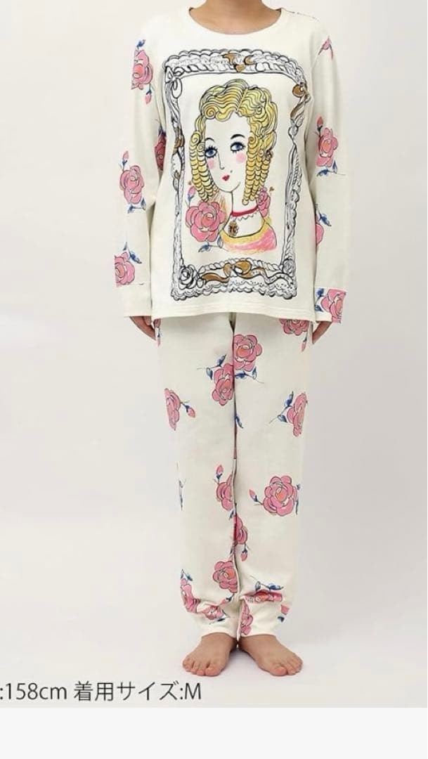 【値下げ】ツモリチサト　スリープ　パジャマ　Mサイズ　ホワイト　額縁のマリーさん