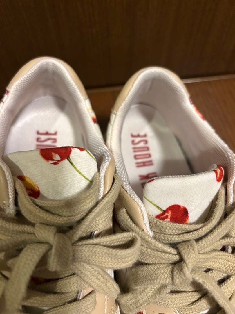 ピンクハウス　チェリー柄厚底スニーカー