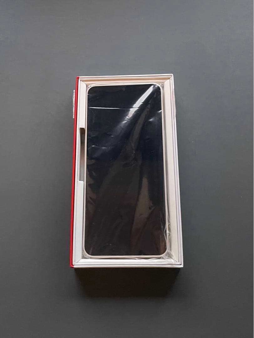 新品・未使用　AQUOS wish4 ホワイト