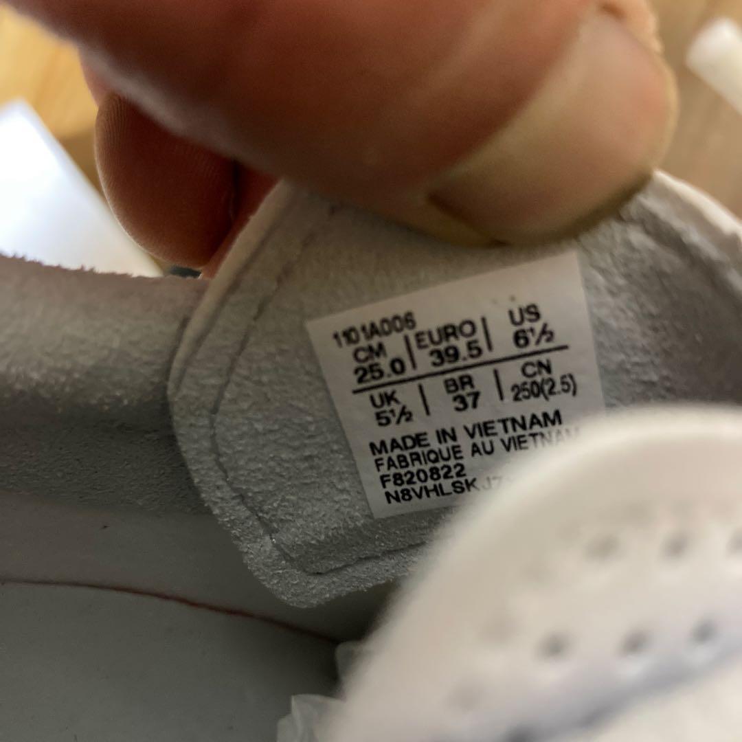 新品未使用未試着　ASICS DS LIGHT X-FLY4