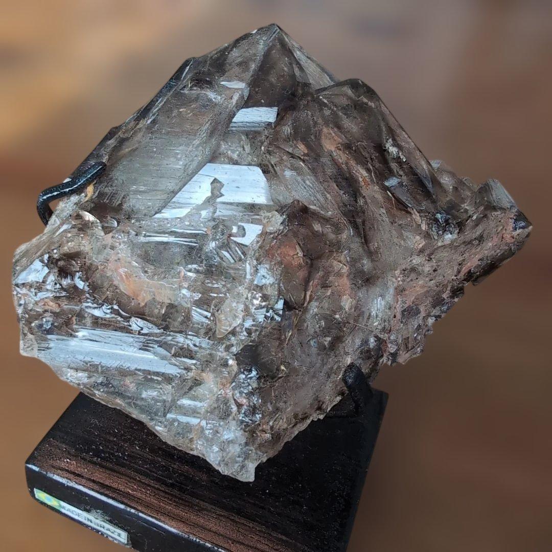 ブラジル産　ジャカレー水晶　エレスチャルクォーツ　台付