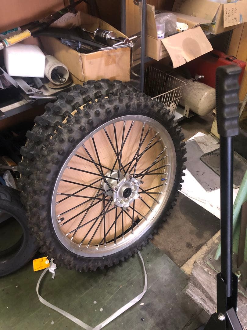 WR250X R化前ディスク後スプロケット オフロードタイヤとホイールセット