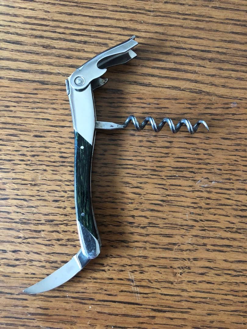 Shateau Laguiole ソムリエナイフ　革製ケース付