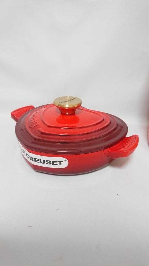 レア　入手困難　ルクルーゼ 　プレートダムール　チェリーレッド　ゴールドツマミ