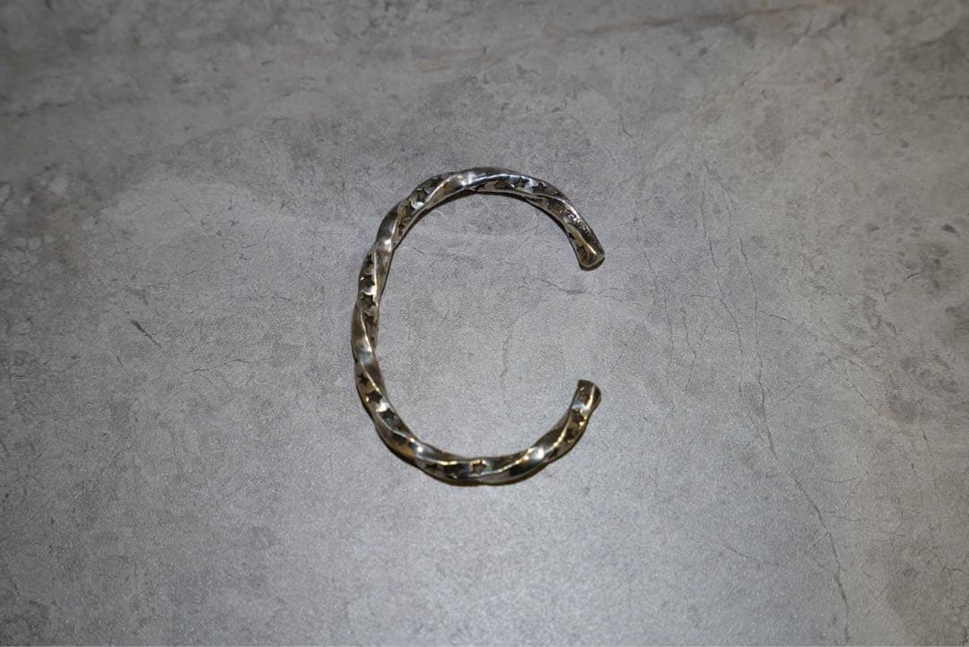 SUNSHINE REEVES x BEAMS 別注バングル