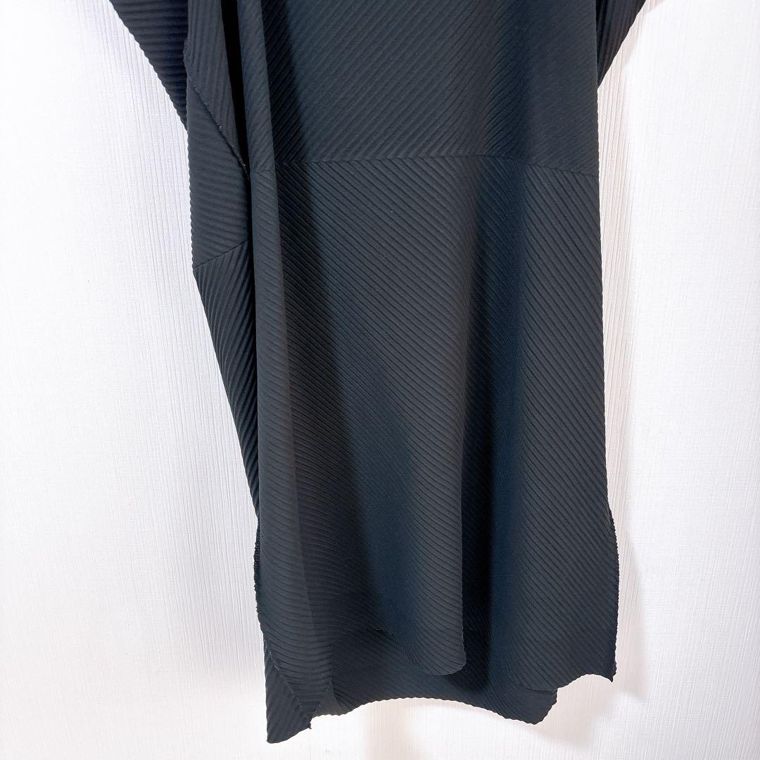 me ISSEY MIYAKE プリーツ ワンピース　アシンメトリー　ブラック