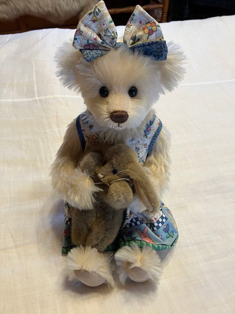 メアリーホルスダッドクリーム色ぬいぐるみ 花柄ドレス