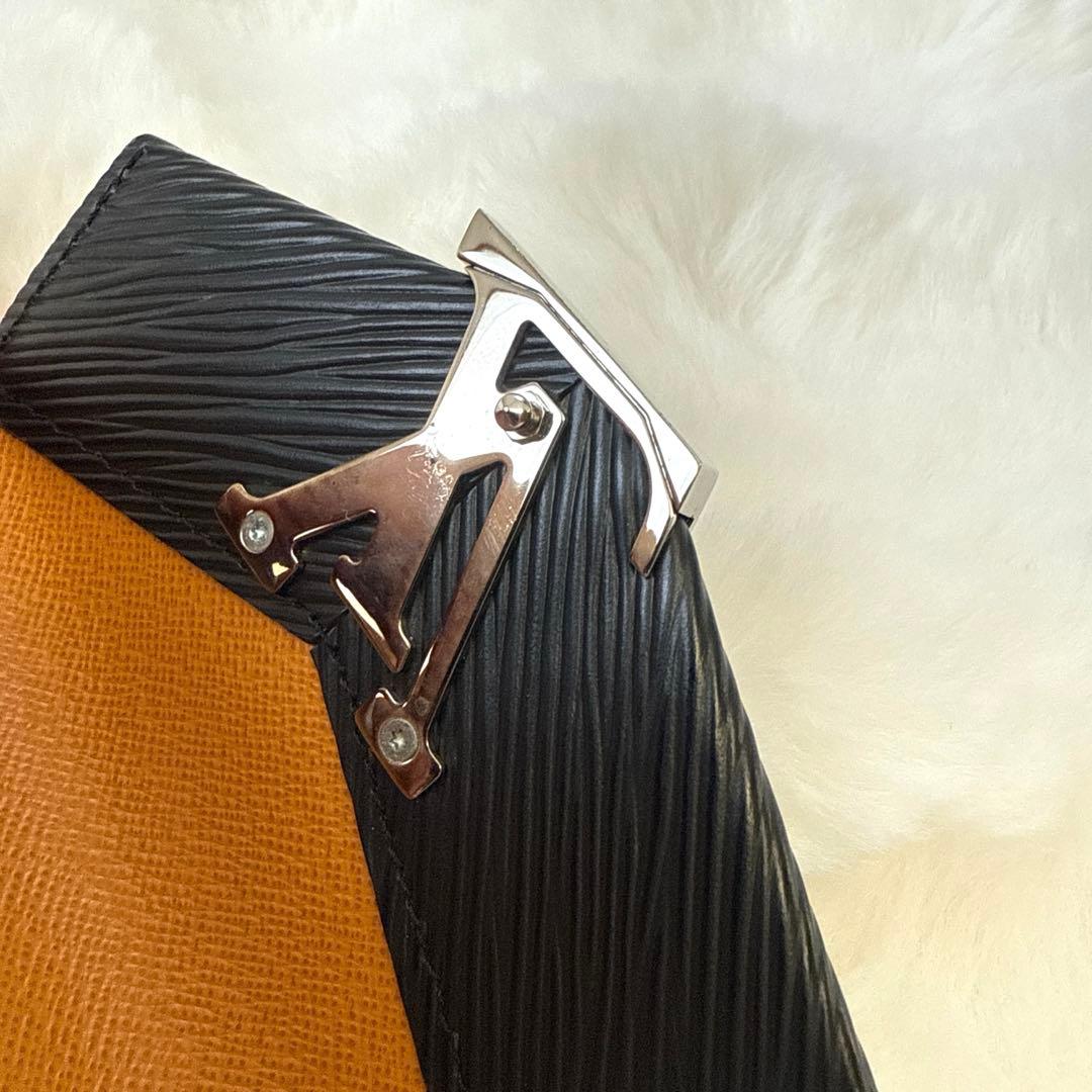 ルイヴィトン ポルトフォイユ ヴィクトリーヌ LV ロゴ3つ折り財布 エピ 黒